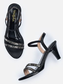 VALIOSAA - Black Embellished Heels
