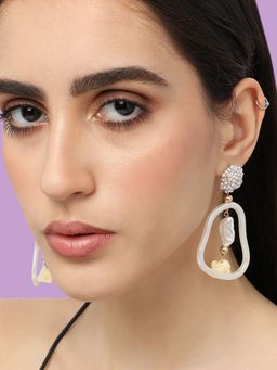 Sohi - Women Gold Plated Pearls Party Drop Earring