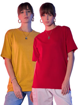Buynewtrend - Mustard Red Solid Oversized Women Long T-Shirt (Pack of 2)