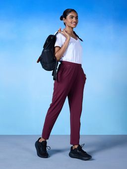 Nykd by Nykaa - Iconic Go To Travel Pant NYAT249 Tawny Port