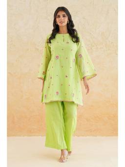 SAYARISH - Green Embroidered Mul Chanderi Kurta with Pant