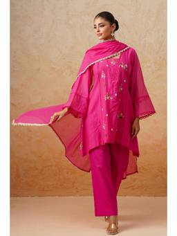 SAYARISH - Pink Embroidered Mul Chanderi Kurta with Pant