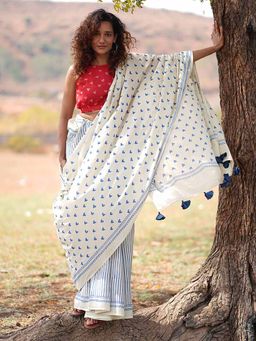 Chidiyaa - White Phiri Le Aya Dil Printed Cotton Saree Without Blouse