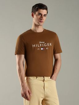 Tommy Hilfiger - Men Logo Regular Fit Cotton Brown T-Shirt