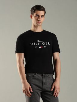 Tommy Hilfiger - Men Logo Regular Fit Cotton Black T-Shirt