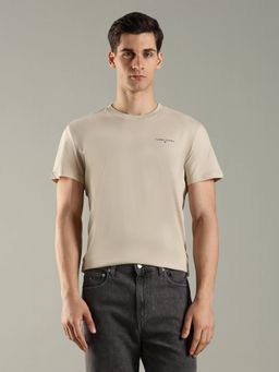 Tommy Hilfiger - Men Solid Slim Fit Cotton Beige T-Shirt