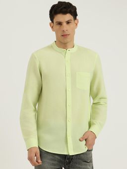United Colors of Benetton - Men Green Solid Regular Fit Mandarin Collar Shirt