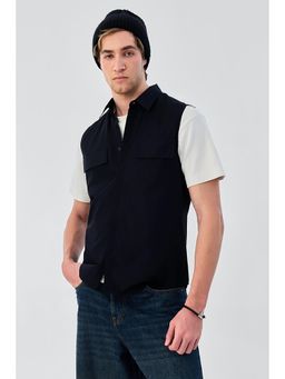 Snitch - Men Black Solid Sleeveless Regular Casual Shirt
