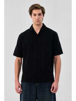 Snitch - Men Black Textured Half Sleeves Boxy Casual Shirt