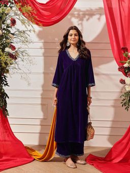 INDO STREET - Women Purple Solid Embroidered Kurta with Pant and Dupatta