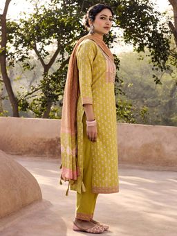 Women Plus - Women Olive Floral Embroidered Kurta with Pant and Dupatta
