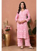 Pink color option, Currently selected