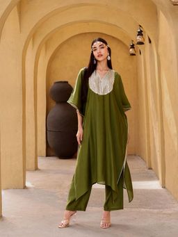 Qissa - Women Green Embroidered Lace Work Kaftan with Pant