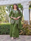 Green color option, Sold out, Currently selected
