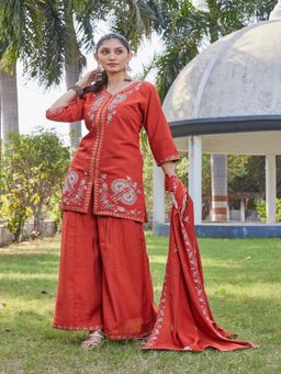 PMD FASHION - Female Rust Embroidered Sequined Work Kurti with Palazzo and Dupatta