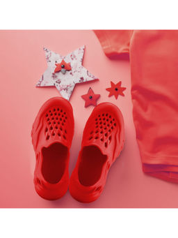 HOPPA - Kids Red Alpha Clogs