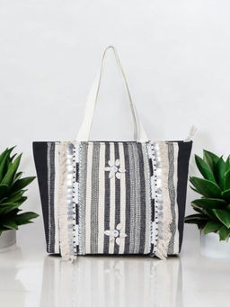 Astrid - Women Black Embellished/Sequined Tote Bag