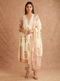 SHAABA CLOTHING - Off-White Pink Hand Block Printed Cotton V-Neck Kurta with Pant and Dupatta