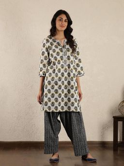 Spring Soul - White Floral Printed Kurta Set with Salwar