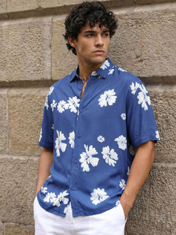 Bewakoof - Men Blue All Over Floral Printed Oversized Shirt