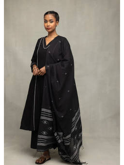 Sutra Art of Clothing - Black Bengal Cotton Kurta Set with Jamdani Dupatta
