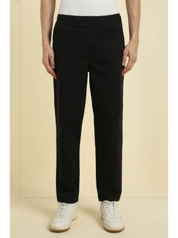 Allen Solly - Men Black Comfort Fit Solid Casual Trousers