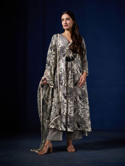 Sukruti Design - Women Black Muslin Silk Floral Kurta with Pant and Dupatta (Set of 3)