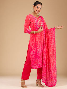 Koskii - Women Red Polyester Crepe Printed Kurta with Pant and Dupatta (Set of 3)