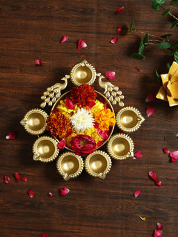 AAPNO RAJASTHAN - Urli Showpiece with Attached 7 Diyas