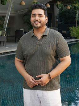 Instafab Plus - Men's Sacramento Green Solid Textured Polo T-Shirt