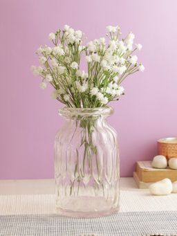 Tayhaa - White Alluring Bunch of Flowers