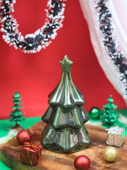WEAVING HOMES - Green Star Christmas Tree