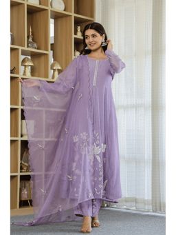 FAST FASHIONS - Women Lavender Chanderi Silk Embroidered Kurta with Pant and Dupatta