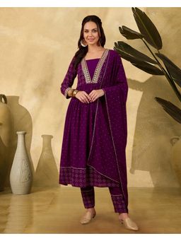 KVS FAB - Women Wine Georgette Embroidered Kurta with Pant and Dupatta