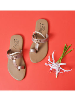 Bling Footwear - T Belt Flat Sandals with Bow Embellishment