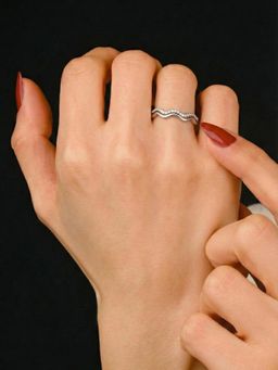 Silberry - 925 Sterling Silver White Wave Spark Ring
