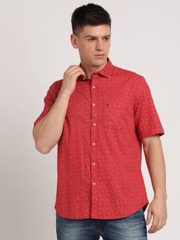 Turtle - Men Pure Cotton Printed Slim Fit Red Casual Shirt