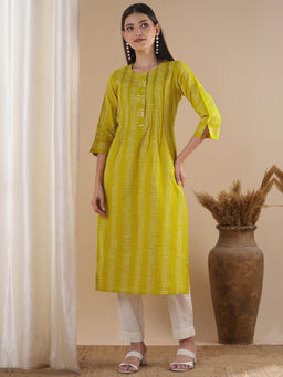 Kami Kubi - Green Straight Fit Mirror Work Kurta
