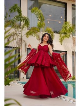 FAST FASHIONS - FAST FASHIONSWomen Red Embroidered Kurti with Sharara and Dupatta