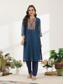 Teal color option, Currently selected