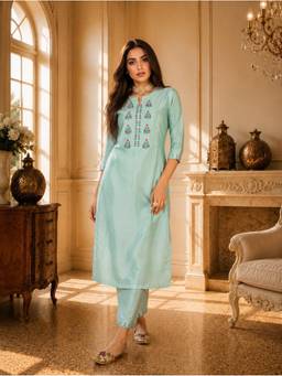 INDO STREET - Women's Art Silk Embroidered Green Kurta And Pant