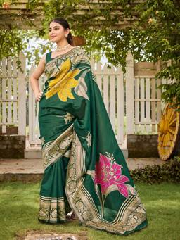 Manohari - Women Green Woven Jacquard Silk Blend Saree