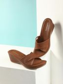 Tan color option, Currently selected