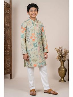 Lagorii - Green Floral Embroidered Kurta With Pyjama