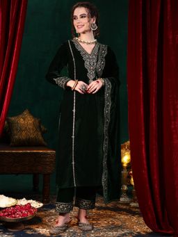 Libas - Green Ethnic Motif Embroidered Straight Kurta With Pant & Dupatta
