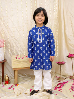 KID1 - Boys Blue Floral Printed Tiny Threads Kurta with Pyjama