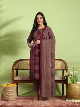 MEENA BAZAAR - Printed Cotton Maroon Kurta with Pant and Dupatta
