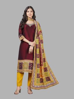 Tansi - Maroon Kurta with Pant and Dupatta