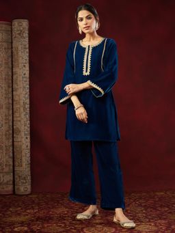 Janasya - Women's Teal Blue Velvet Embellished Straight Kurta and Pant