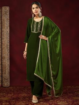 Janasya - Women's Green Velvet Zari Embroidered Straight Kurta and Pant with Dupatta
